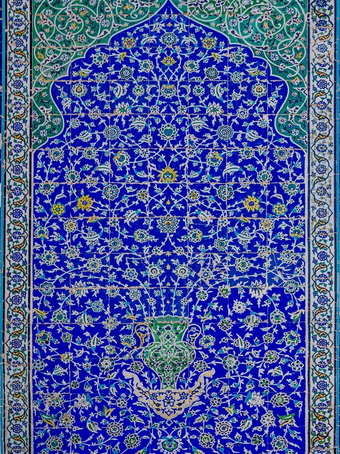 Wait, They Actually Made These Persian Patterns Look This Cool? (50 Pics!)