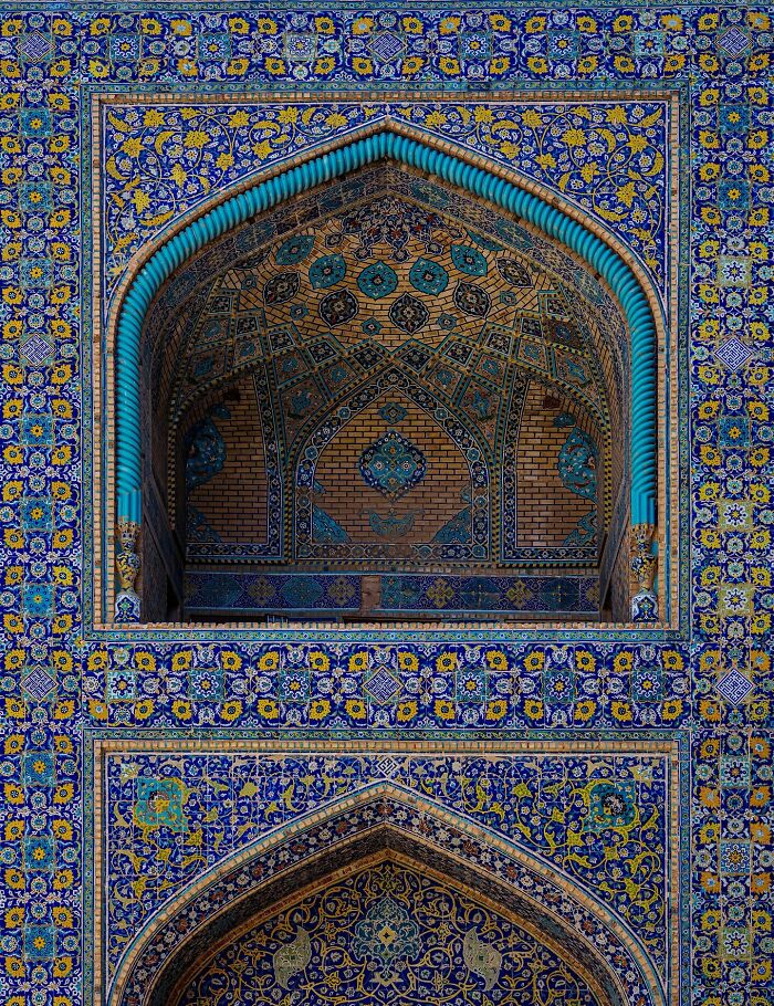 Wait, They Actually Made These Persian Patterns Look This Cool? (50 Pics!)