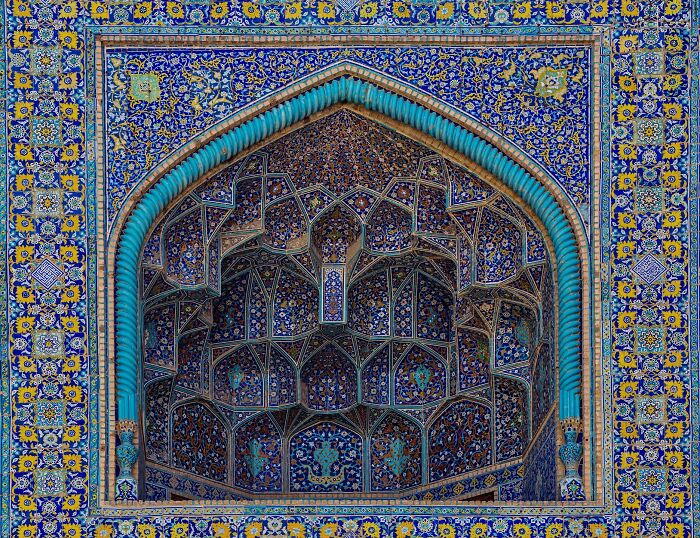 Wait, They Actually Made These Persian Patterns Look This Cool? (50 Pics!)