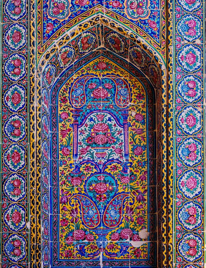 Wait, They Actually Made These Persian Patterns Look This Cool? (50 Pics!)