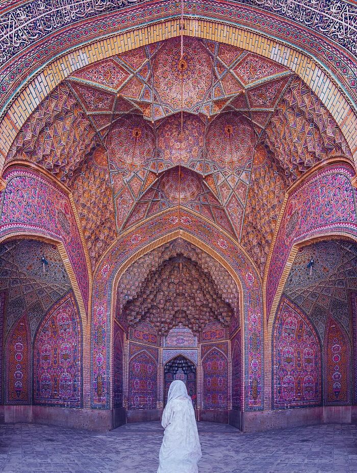 Wait, They Actually Made These Persian Patterns Look This Cool? (50 Pics!)