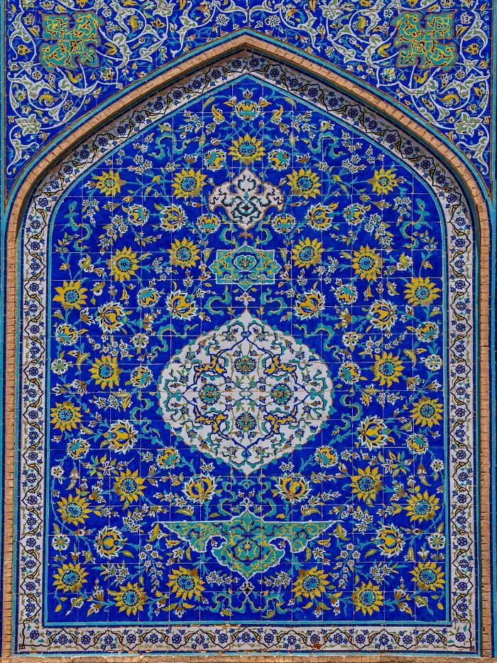 Wait, They Actually Made These Persian Patterns Look This Cool? (50 Pics!)