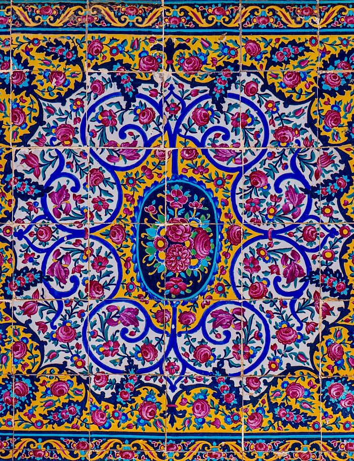 Wait, They Actually Made These Persian Patterns Look This Cool? (50 Pics!)