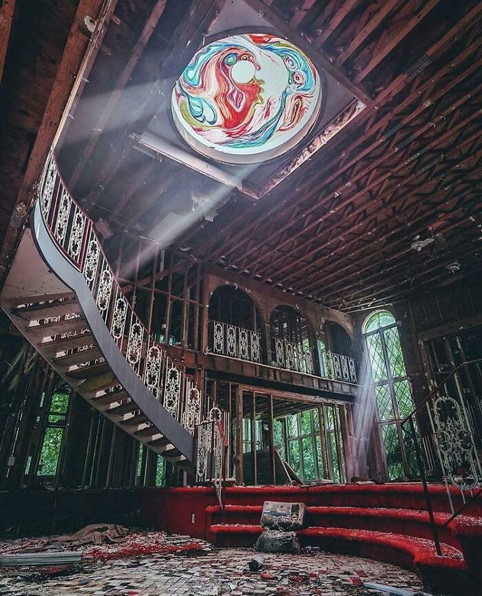 Abandoned Party Mansion Hidden Deep In A Maryland Forest