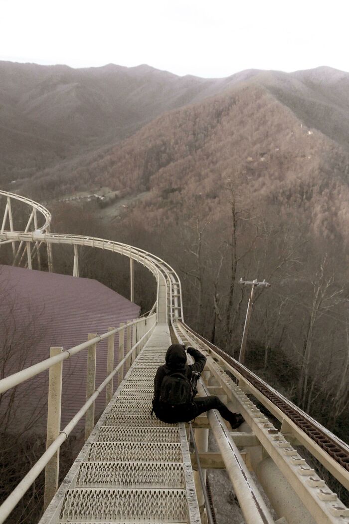 35 Abandoned Places That Are Seriously Cool (And A Little Mysterious)