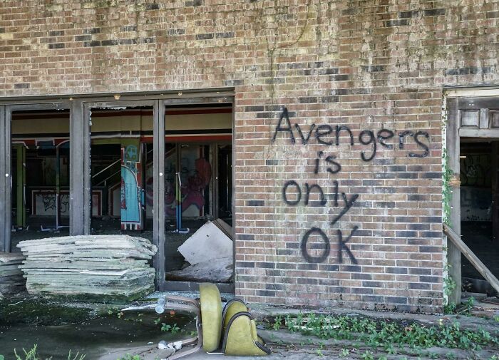 35 Abandoned Places That Are Seriously Cool (And A Little Mysterious)