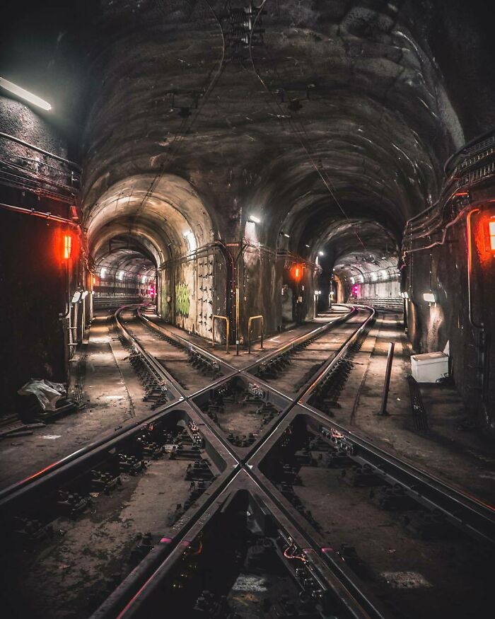 35 Abandoned Places That Are Seriously Cool (And A Little Mysterious)