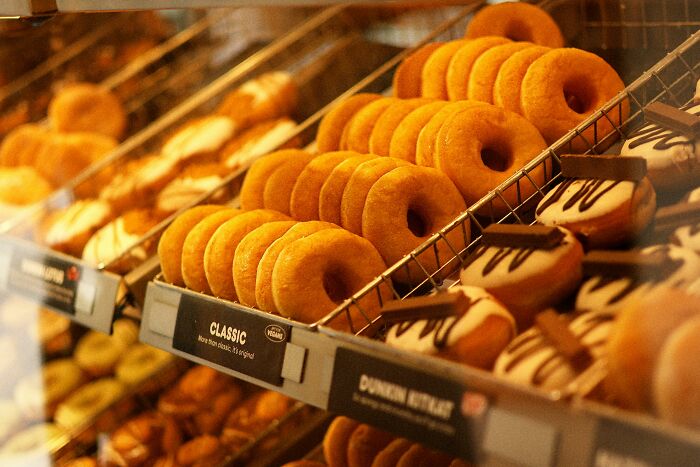My 4-Year-Old Started A Donut Boom In Dunkin' Because Kindness Is Contagious