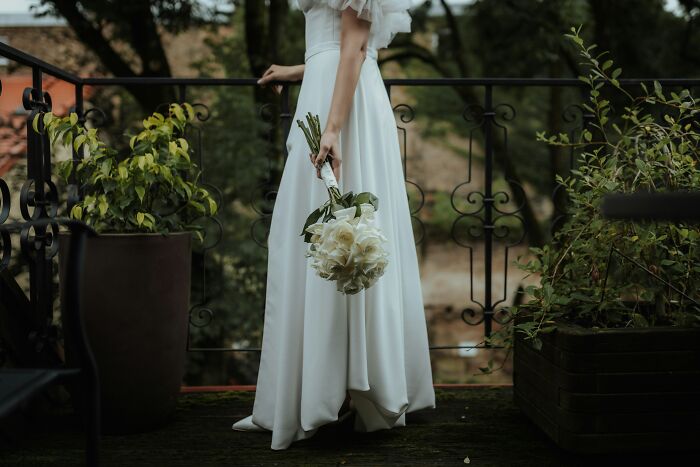 Hold Up, These Wedding Guest Fails Are Wild!