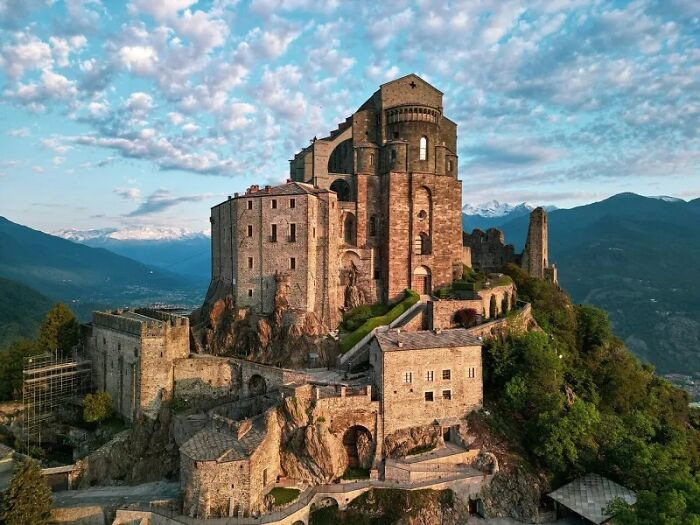 Sacra Di San Michele: Abbey on a Mountain