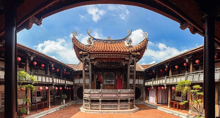 Great Flower Hall: Taiwanese Stage Party