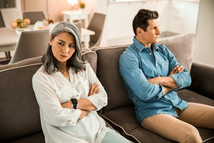 20+ Hilariously Savage One-Liners Women Drop When Guys Get Annoying