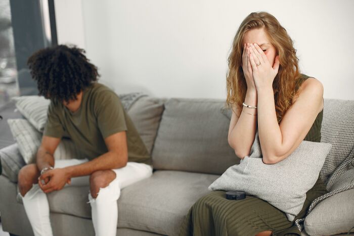 20+ Hilariously Savage One-Liners Women Drop When Guys Get Annoying