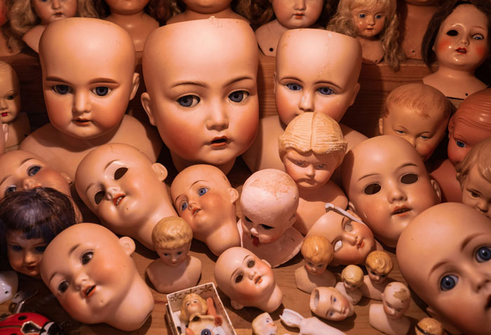 Wait Till You See The Weirdest Things People Found Hiding In Their New Homes!