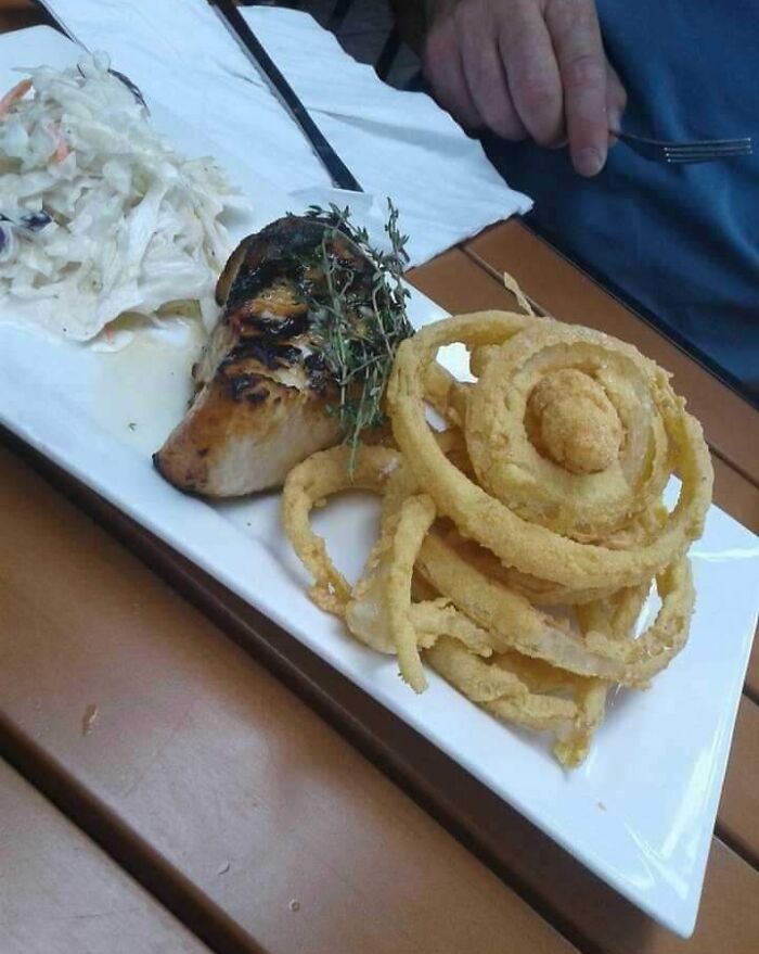 Fried Onion Rings and Roasted Chicken Look Like a Dog? Just Go With It