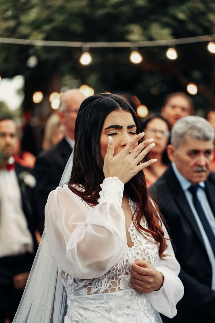 Sister Says I Upstaged Her Wedding Because Of My Dress and Makeup. Drama Alert!