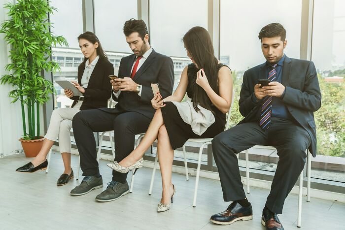 Guests Were Left Waiting For 90 Minutes As Bride Stressed Out