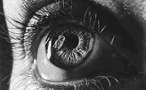 Wait, These Pencil Drawings Are Insanely Real… But Also Kinda Surreal!