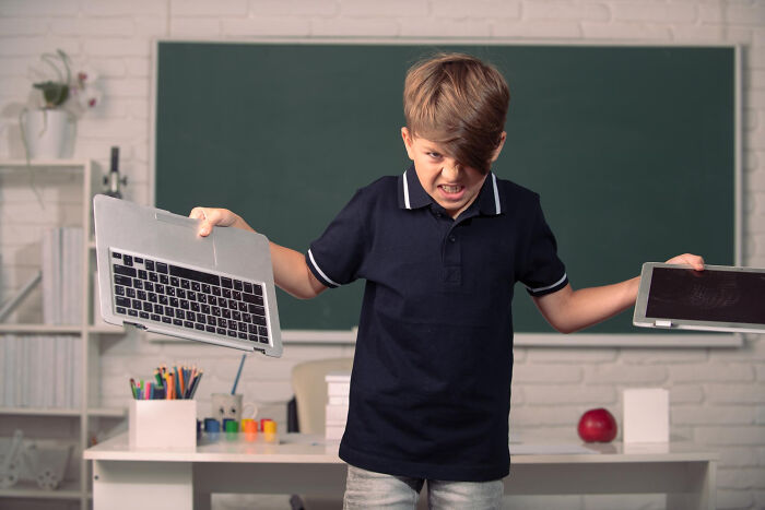 These 45 Wild Kid Stories from Teachers Will Seriously Make You Go "What?!"