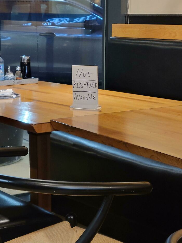These Hilariously Confused Signs Will Make You Go 'Wait, What?!'