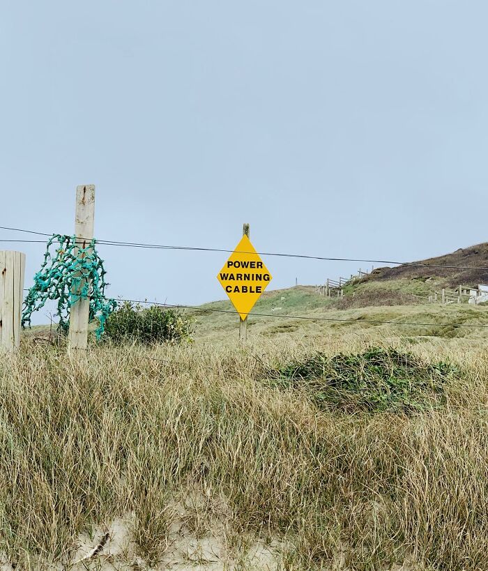 These Hilariously Confused Signs Will Make You Go 'Wait, What?!'