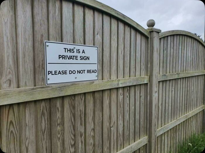 Blursed Sign: Wait, What Does It Say?
