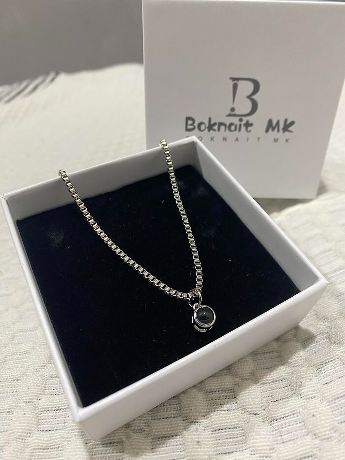 This Photo Projection Necklace Is Dad’s New Favorite Way To Show Off The Fam