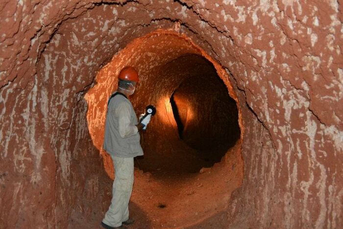 Tunnel Dug By Extinct Giant Sloth In Brazil—DIY Edition From The Past