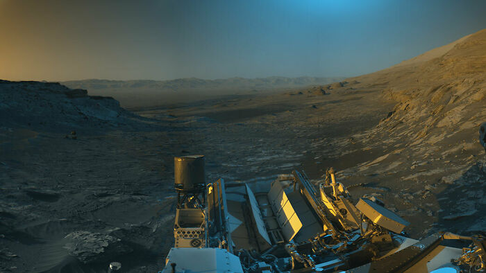 Curiosity Rover Sent Back A Panorama So Stunning It’s Almost Unreal