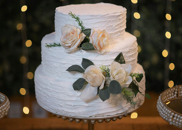 MIL Smashes Cake In Bride’s Face 2 Hours Into Wedding