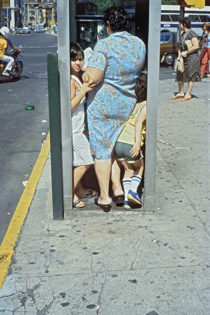 Helen Levitt - NYC, USA (1988)