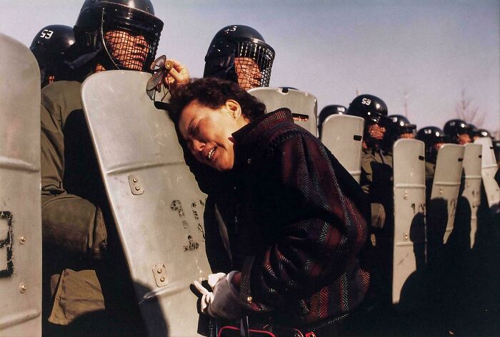 Anthony Suau - Kuro, South Korea (1987)