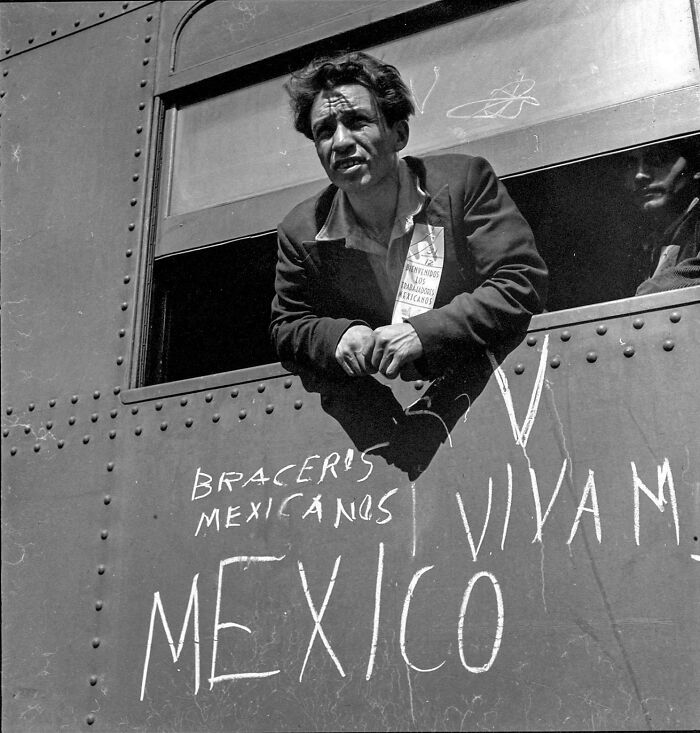 Dorothea Lange - Sacramento, California (1942)