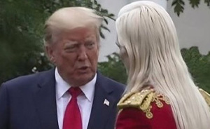 Wait, Who Are These Tall, Blonde Mystery Guests in Trump's Viral Pic?