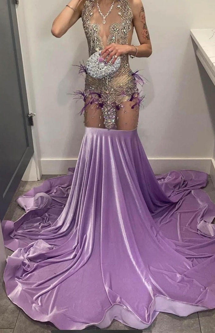 Local High School’s Prom Dress… What On Earth?