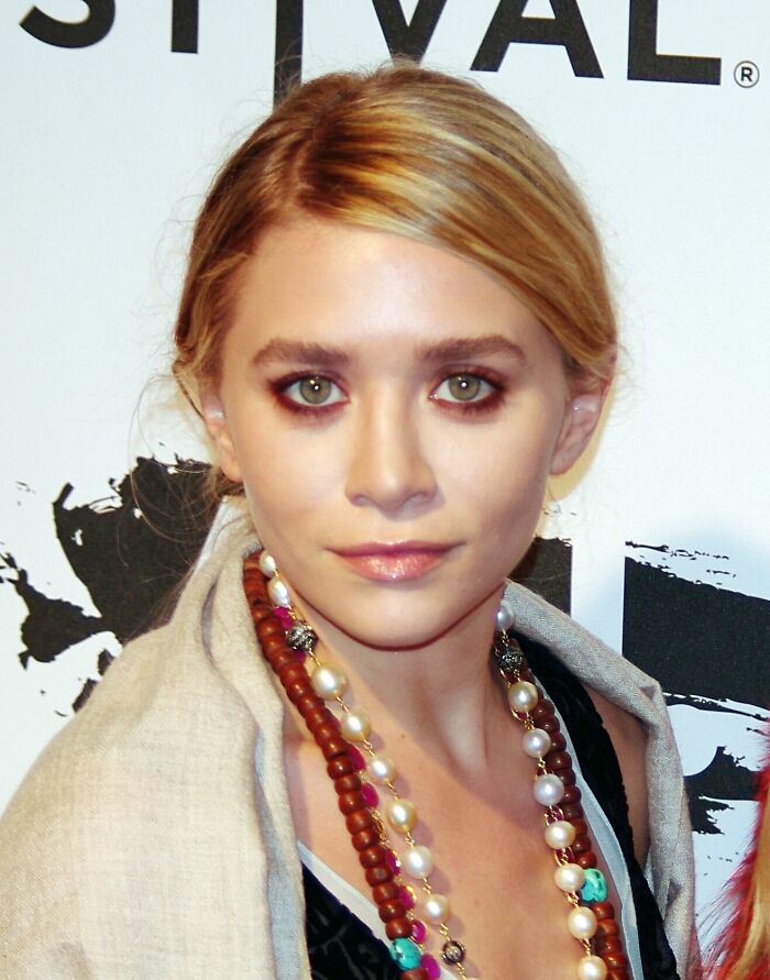 Ashley Olsen: From TV Star to Fashion Wizard