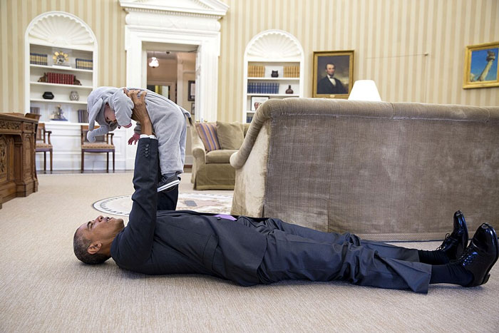 Barack Obama Hanging Out With Baby Ella (The Cutest)