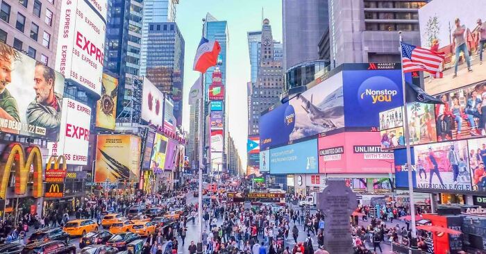 Wait... People Actually Live Here? 64 Wild Urban Nightmares You Won't Believe Exist