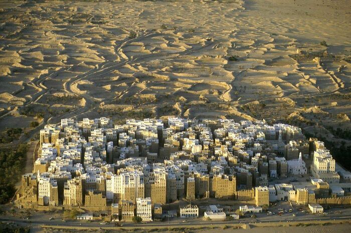 Wait... People Actually Live Here? 64 Wild Urban Nightmares You Won't Believe Exist