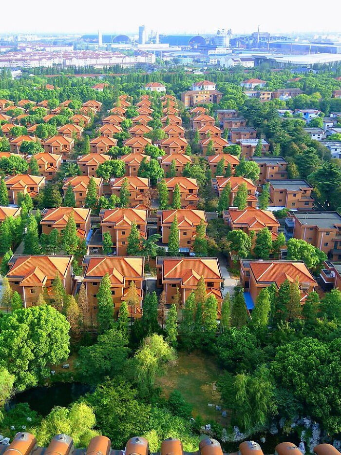 Wait... People Actually Live Here? 64 Wild Urban Nightmares You Won't Believe Exist
