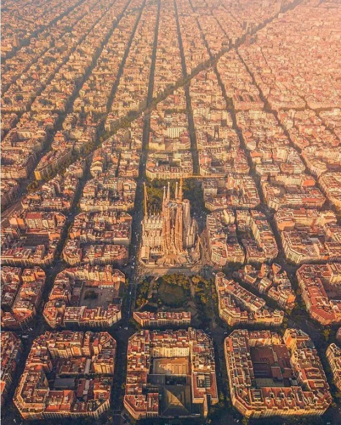 Wait... People Actually Live Here? 64 Wild Urban Nightmares You Won't Believe Exist