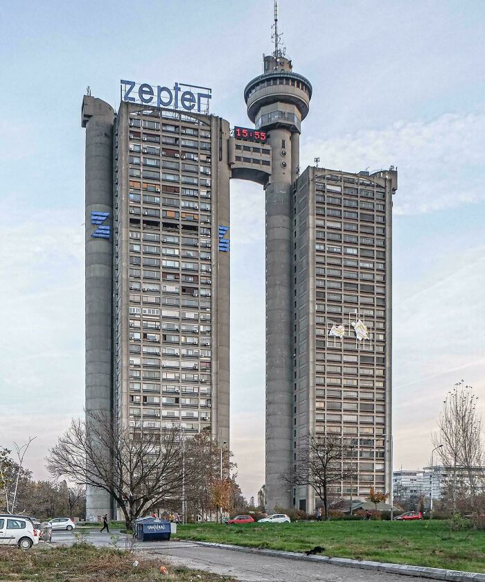 Wait... People Actually Live Here? 64 Wild Urban Nightmares You Won't Believe Exist