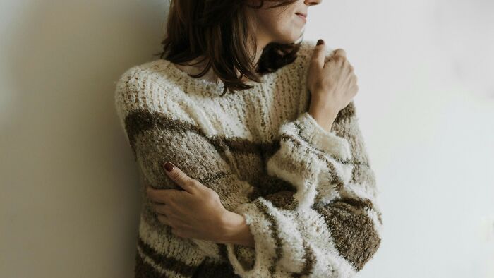Coworker Thought I’d Fit Her Old Sweater—Then Called Me ‘Broad-Shouldered’