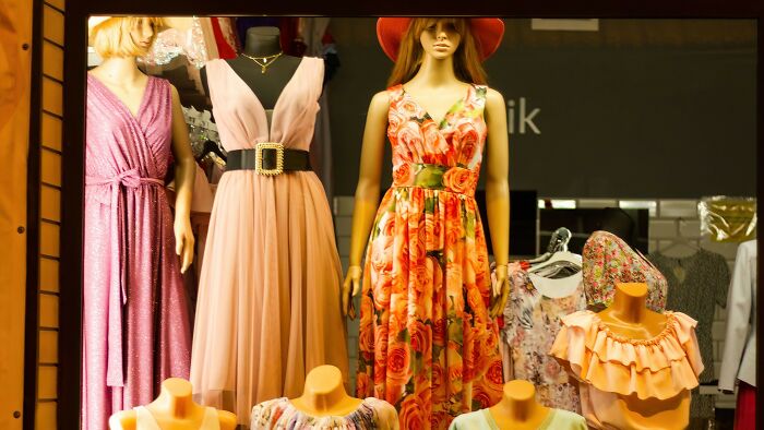 My Boyfriend’s Mom Wore the $200 Dress I’ve Been Obsessing Over!