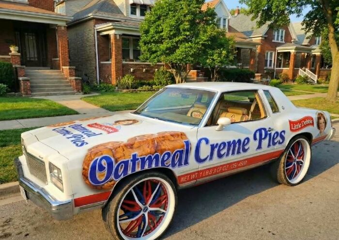 Wait, They Actually Posted These?! 40 Totally Bizarre Internet Pics