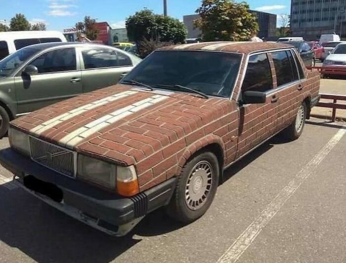Wait, They Actually Posted These?! 40 Totally Bizarre Internet Pics