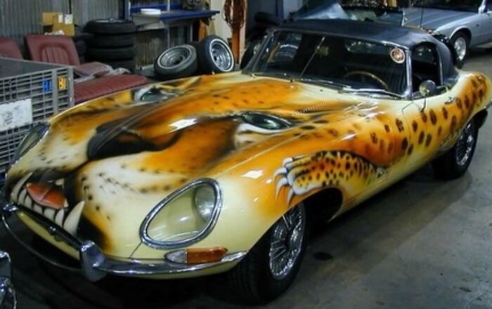 Wait, They Actually Posted These?! 40 Totally Bizarre Internet Pics