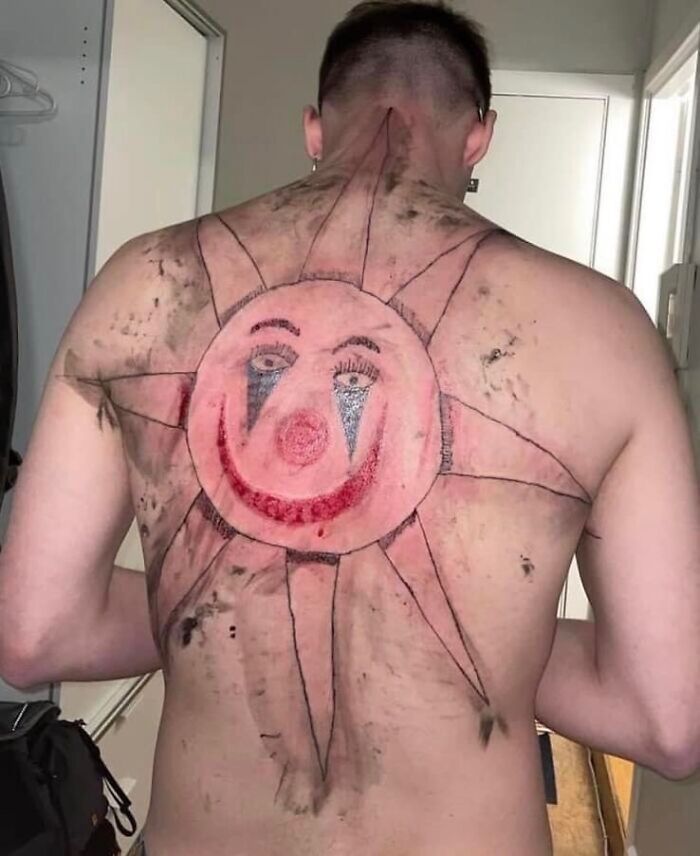 Wait, They Actually Posted These?! 40 Totally Bizarre Internet Pics