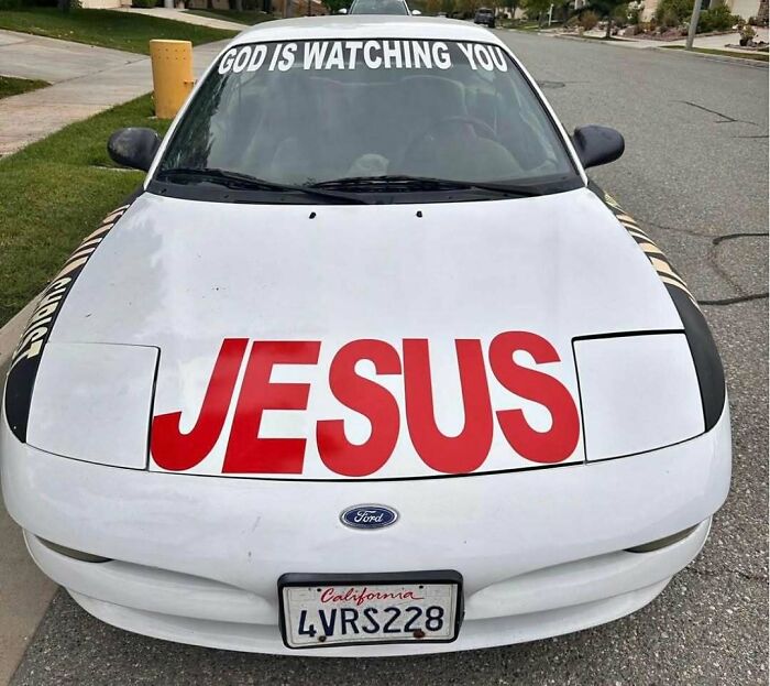 Wait, They Actually Posted These?! 40 Totally Bizarre Internet Pics
