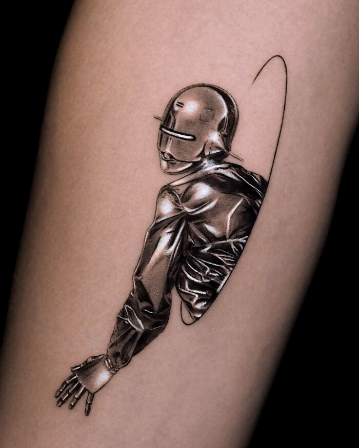 30 Chrome Tattoos That Look Like They’re From The Future (Seriously, Mind-Blowing!)